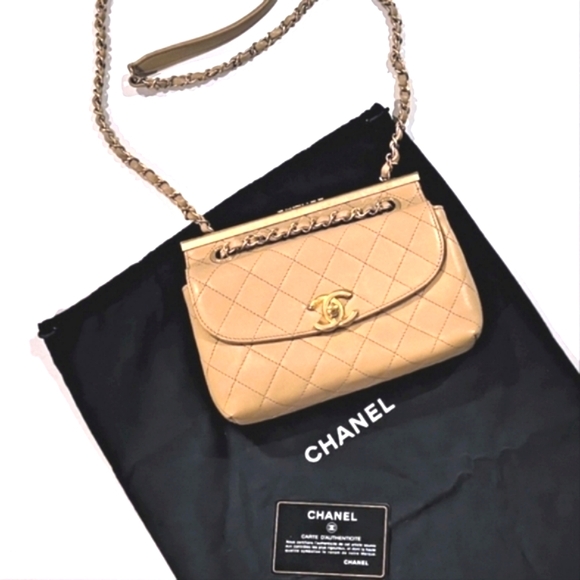 CHANEL CC 2019 Beige Flap Crossbody Shoulder Bag✨ - Picture 2 of 12